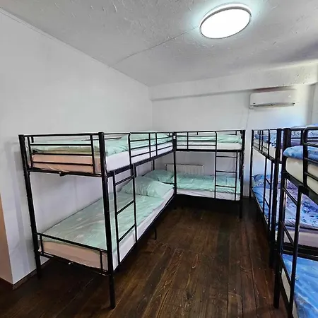 Bermuda Hostel Lesce (Upper Carniola)